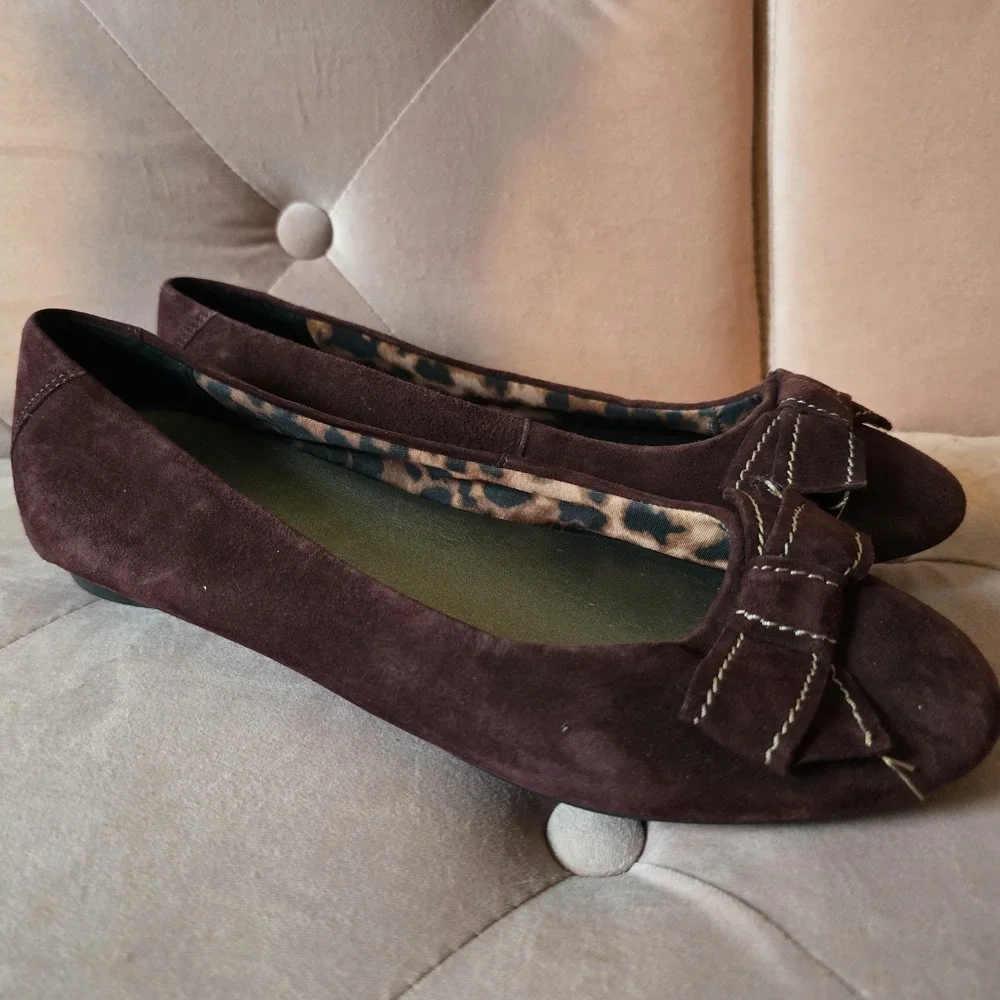 Clarks Shoes Womens 9.5‎ M Maroon Leather Bendables Flats Slip On Ribbon.
